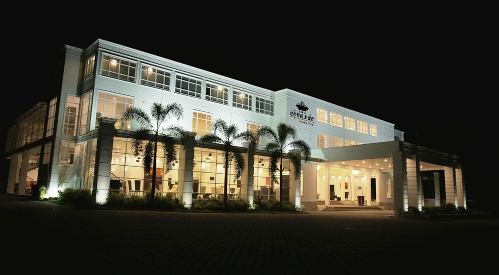 The Covanro Airport Hotel - Katunayake Gampaha Exterior photo